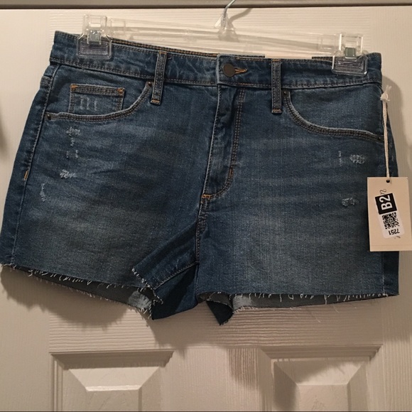 Universal Thread High Rise Denim Shorts - Picture 3 of 7